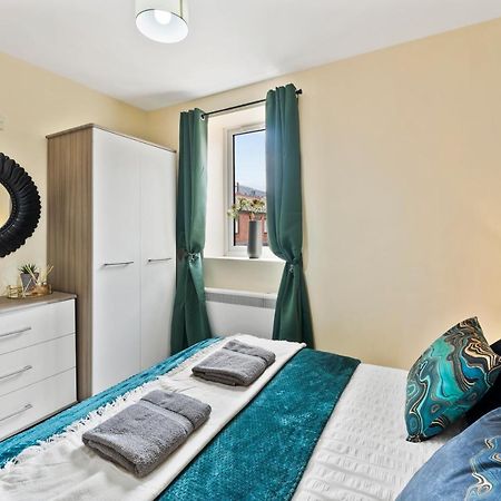 Central Leeds Gem - Parking - Sleeps 6 Apartment Bagian luar foto